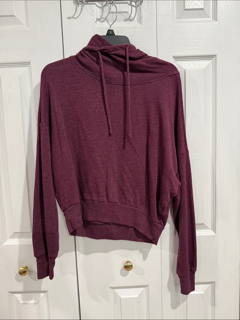 SO Women's Pullover Hoodie in Plum